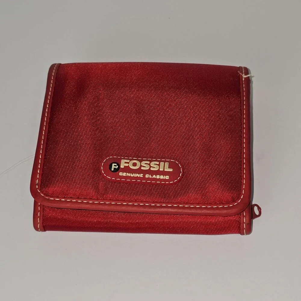 Vintage 90's Fossil F2 Genuine Classic Non-Leather Red Nylon Snap Front Wallet